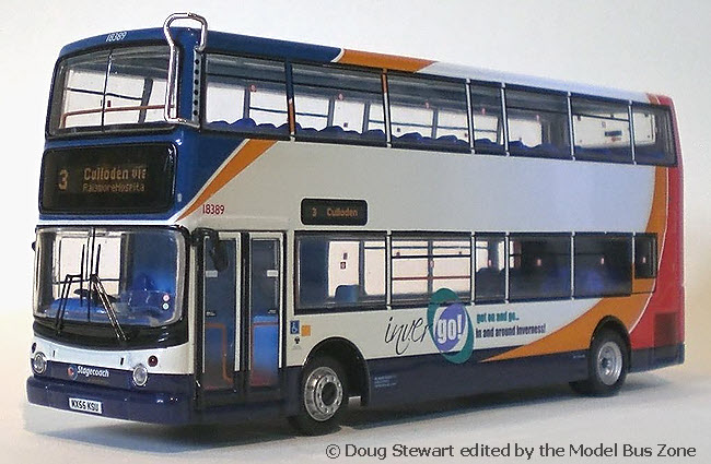 UKBUS 0023 front view