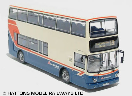 UKBUS 1013 front off-side view