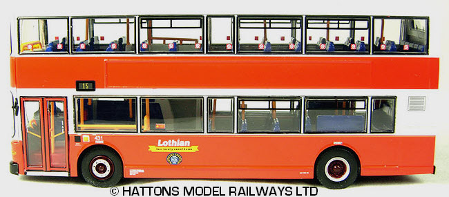 UKBUS 4011 off-side view