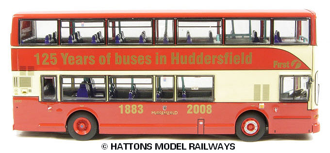 UKBUS 4016 off-side view