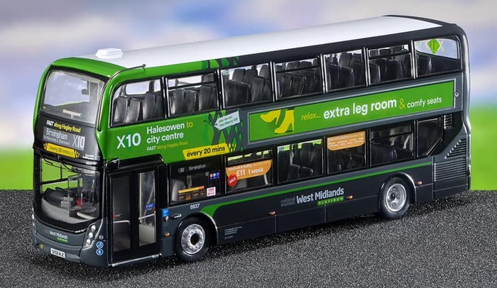 UKBUS6526 front view - Click to view hi-res image