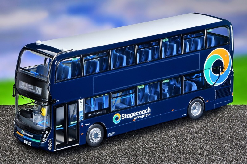 UKBUS6544 front view