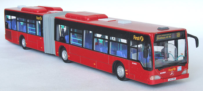 UKBUS 5106 front off-side view
