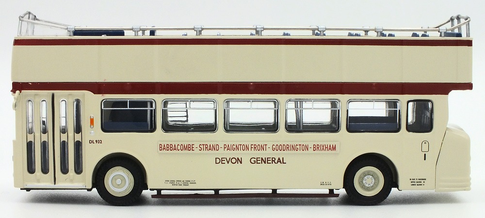 (E40501) Gift Set E99945 (Model A) nearside view