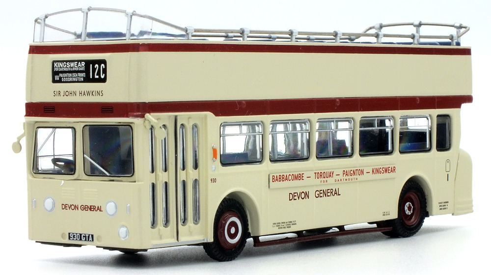 (E40502) Gift Set E99945 (Model B) front nearside view