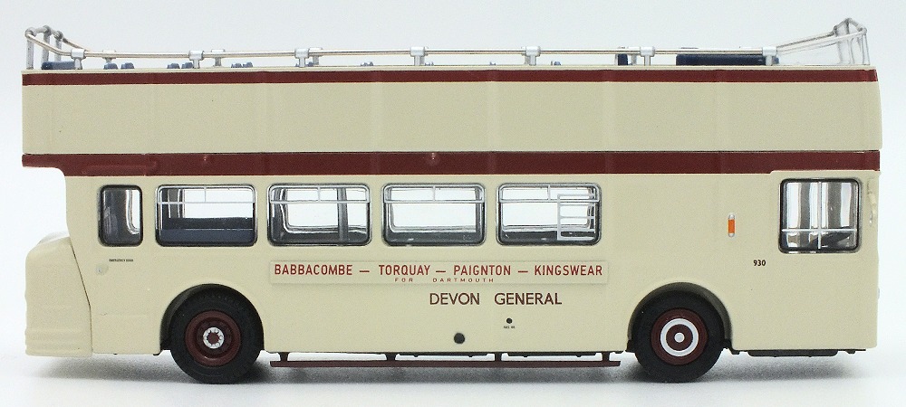 (E40502) Gift Set E99945 (Model B) offside view