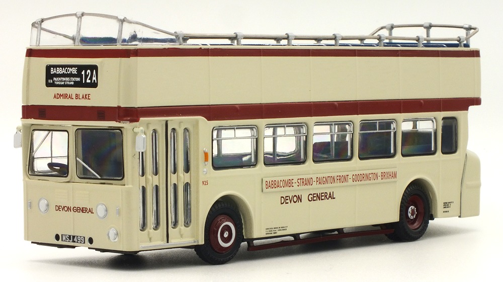 E40702 front nearside view