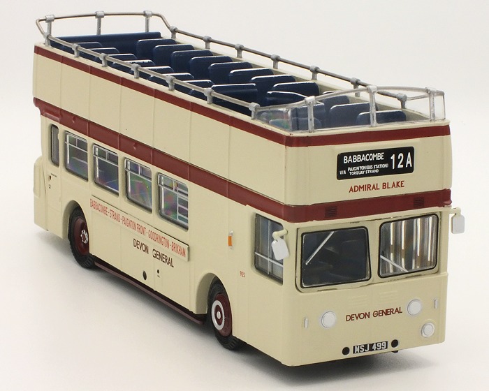 E40702 offside front view