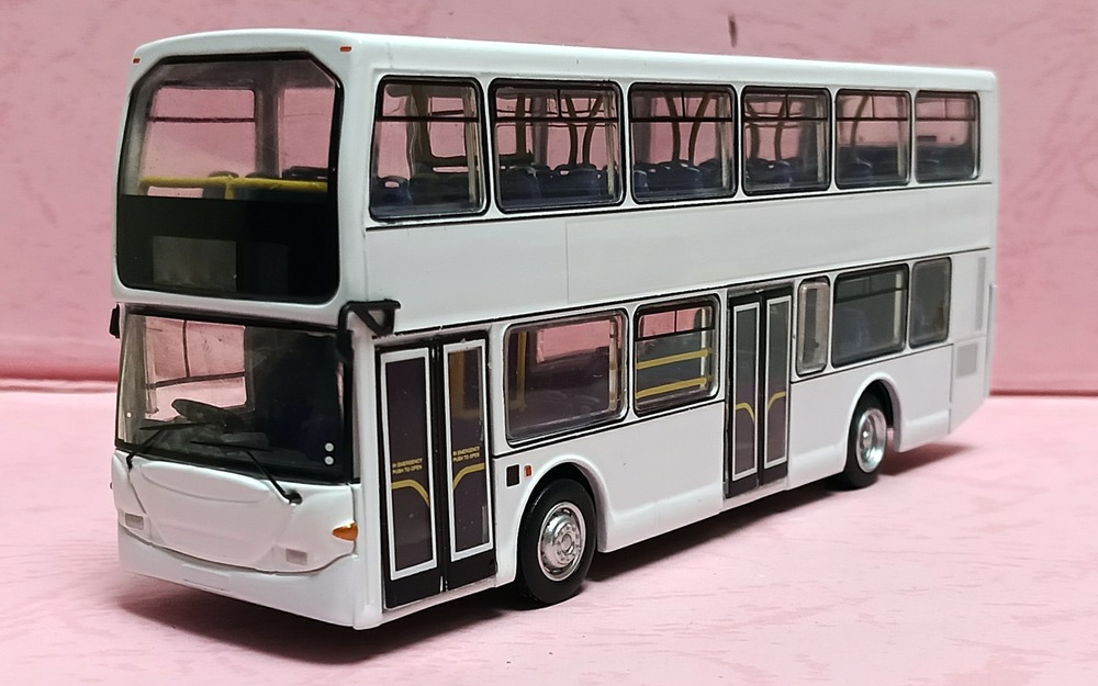 ES-White 2 Door front view