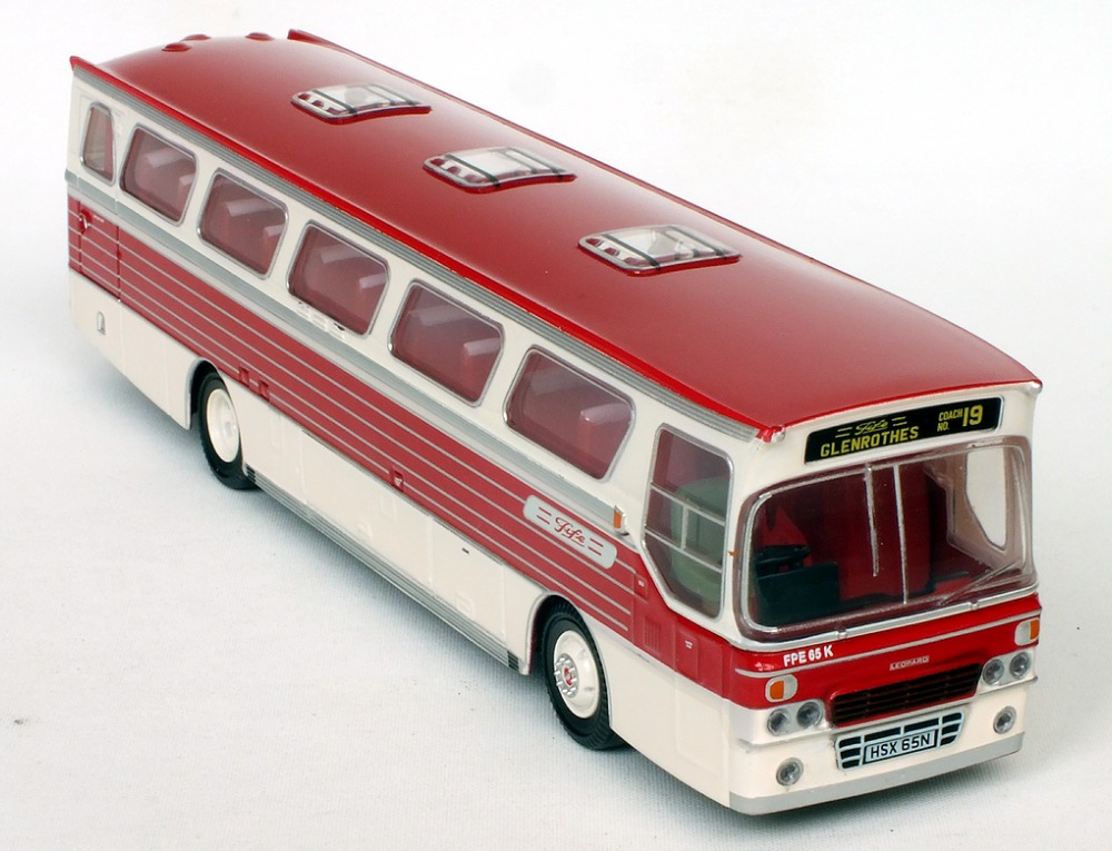76AMT006 front offside view