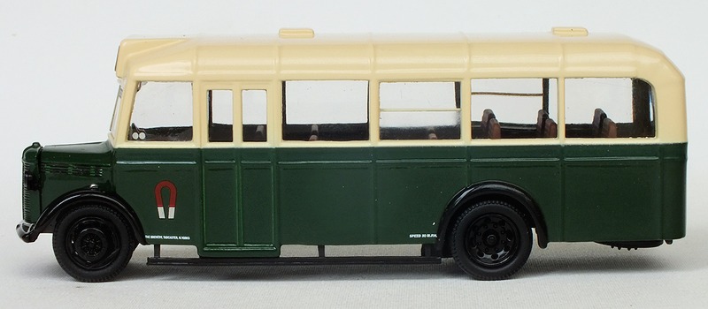 76OWB015 nearside view