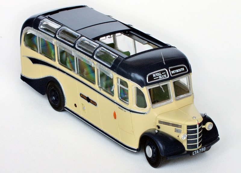 Rapido UK920004 high front view