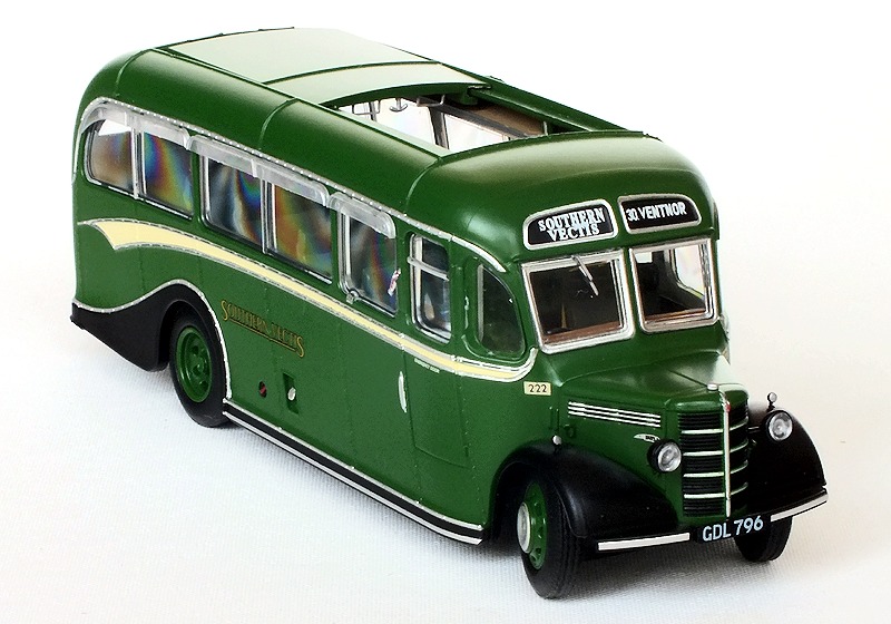 Rapido UK920005 high front nearside view with sliding roof open