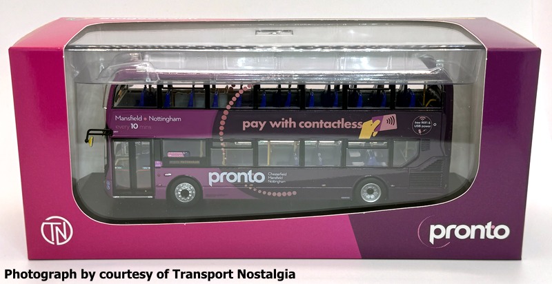 UKBUS0079 Model packaging (front)