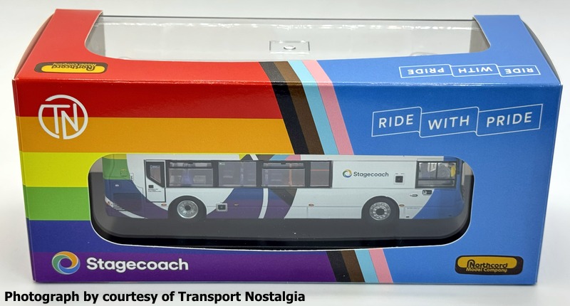 UKBUS0088 Model packaging (rear)