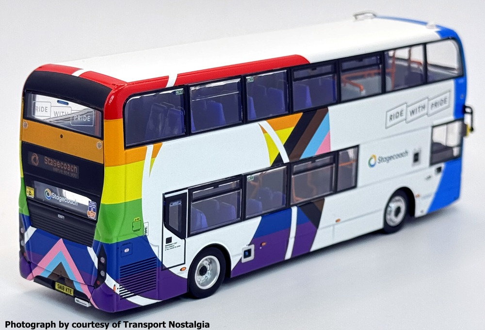 UKBUS 0088 rear offside view