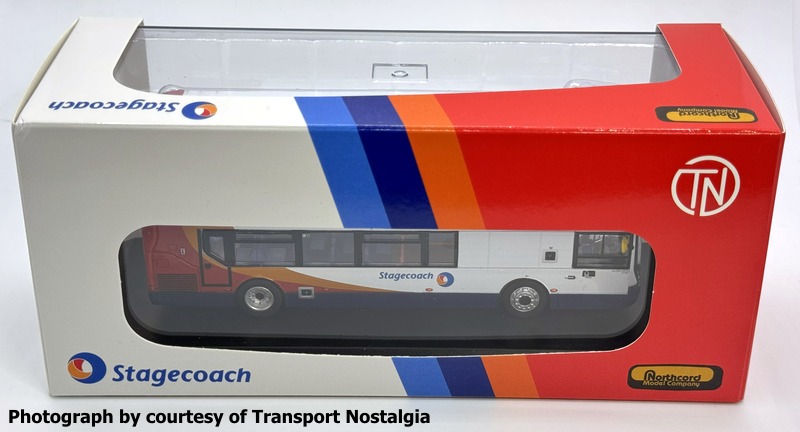 UKBUS0089 Model packaging (rear)