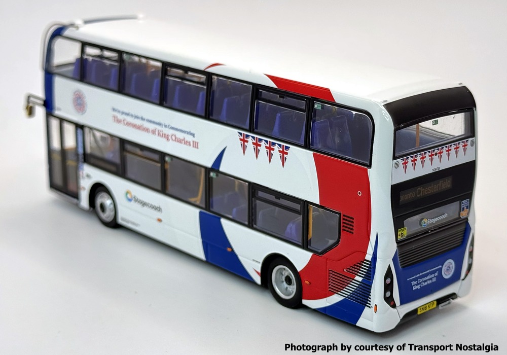 UKBUS0090 rear nearside view