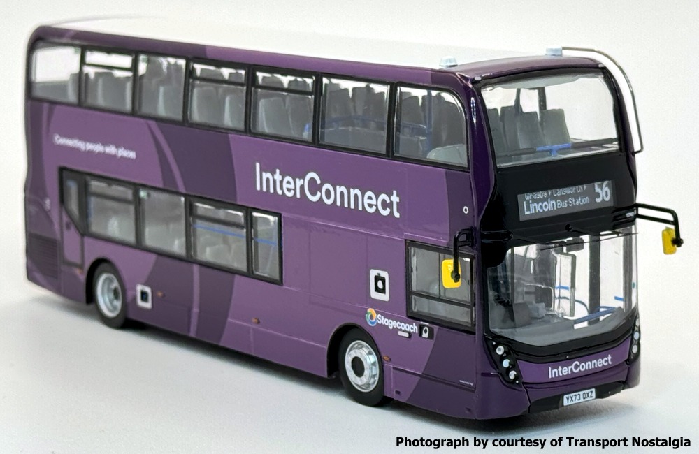 UKBUS0091 front offside view